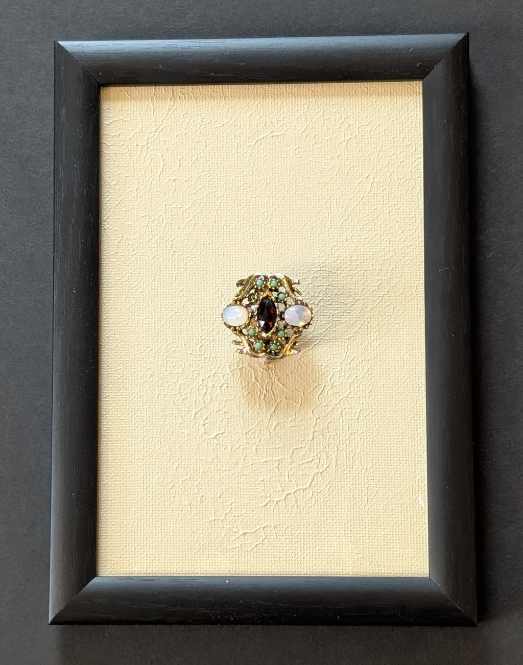 Brooch #10 (4 x 6 in)